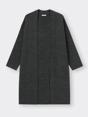GU Knitted Gown (Dark Gray)